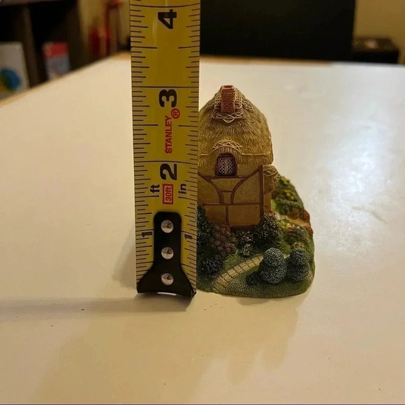 Leonardo Cottages Elm Cottage 2006 In Box - Picture 12 of 12